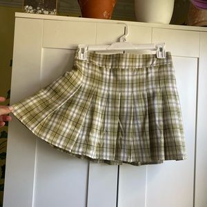 pleated skirt never worn